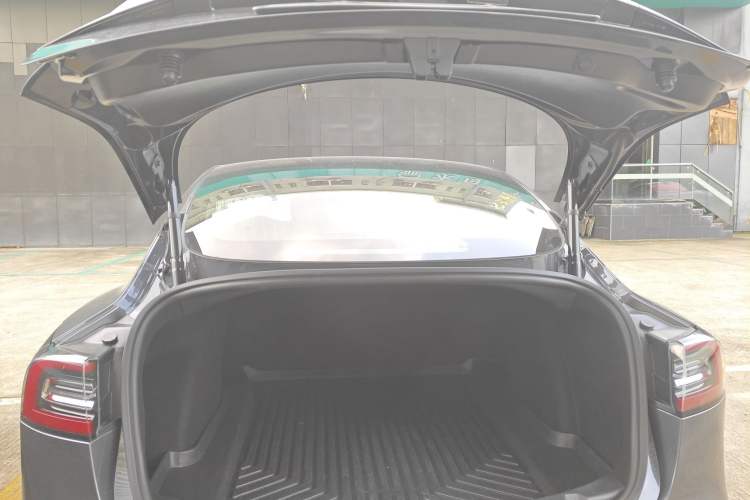 Used Tesla Model 3 2019 Standard Range Rear-Drive Upgraded Version Trunk