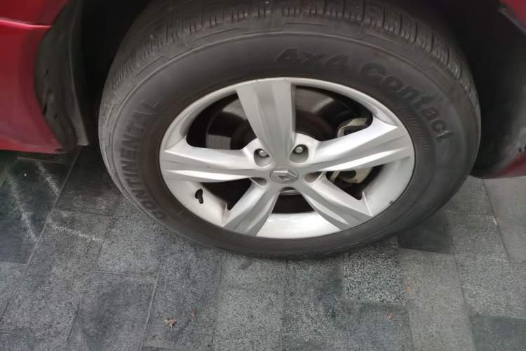 Used Renault Koleos 2009 2.5L Two-Wheel Drive Comfort Version