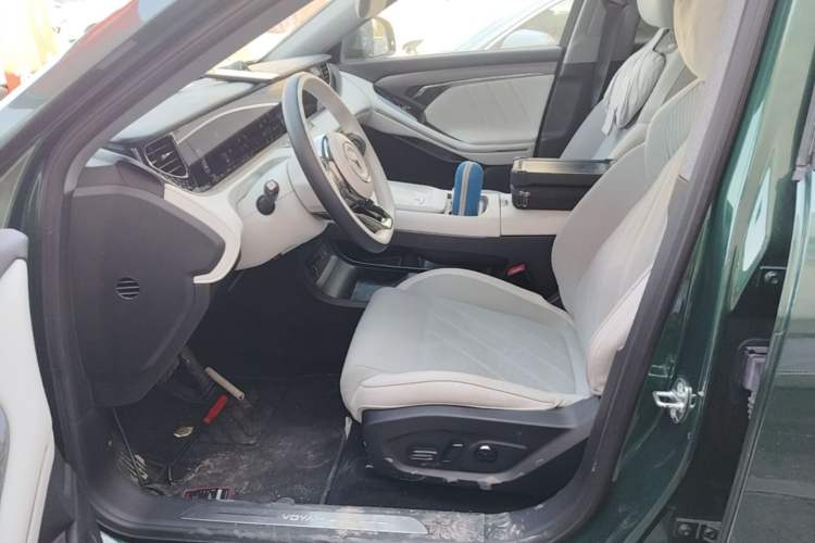 Used VOYAH FREE 2025 318 318 km Rear-Drive Touring Edition
