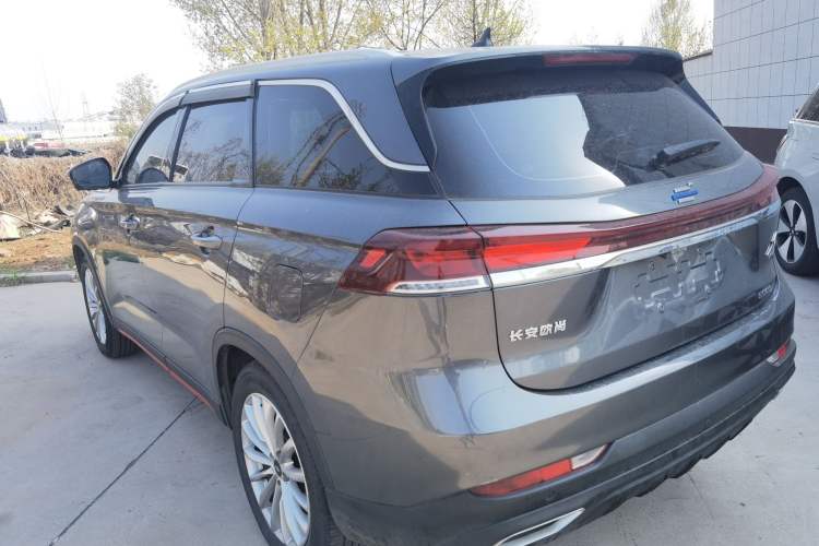 Used CHANGAN OSHAN X7 PLUS 2022 1.5T Blue Whale Edition Automatic ZhiZun Model Exterior 2