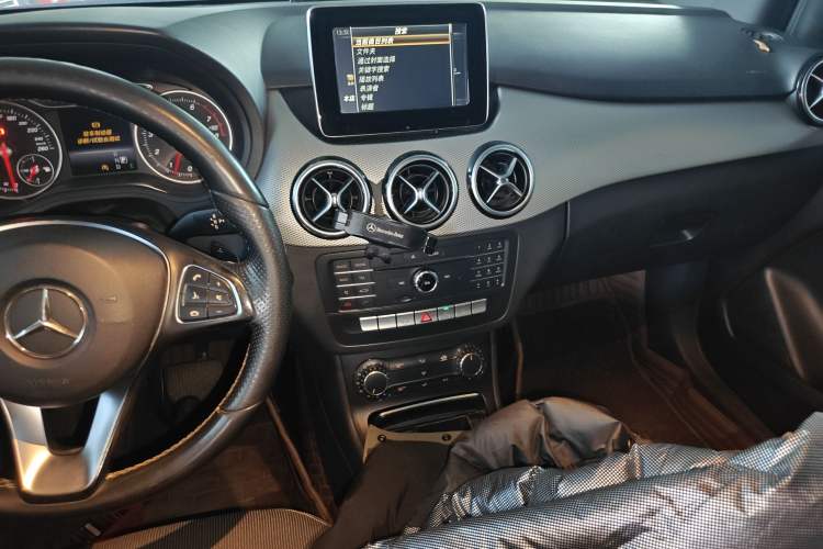 Used Mercedes-Benz B-Class 2015 B 200 Sport Edition
