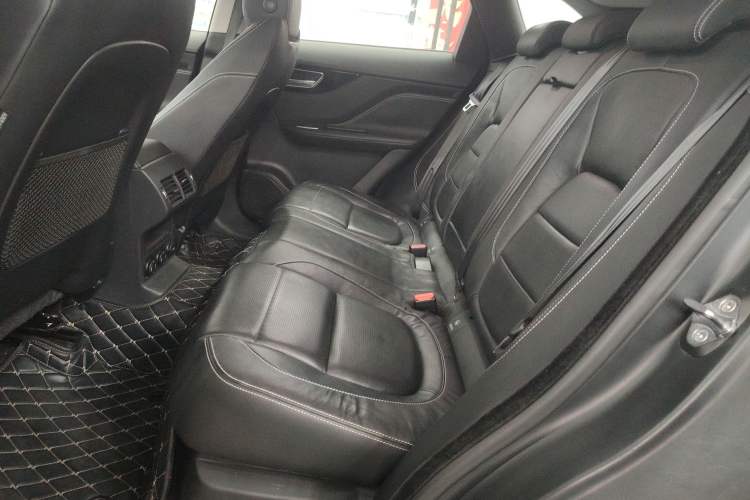 Used Jaguar F-PACE 2016 2.0T Two-Wheel-Drive R-Sport Sport Edition