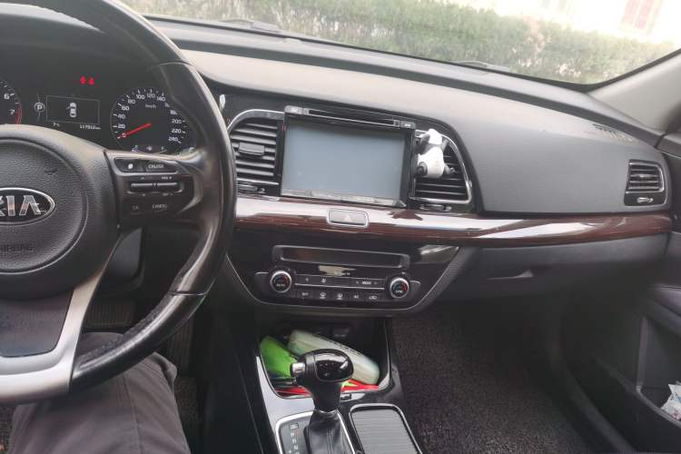 Used Kia K4 2014 1.8L Automatic DLX