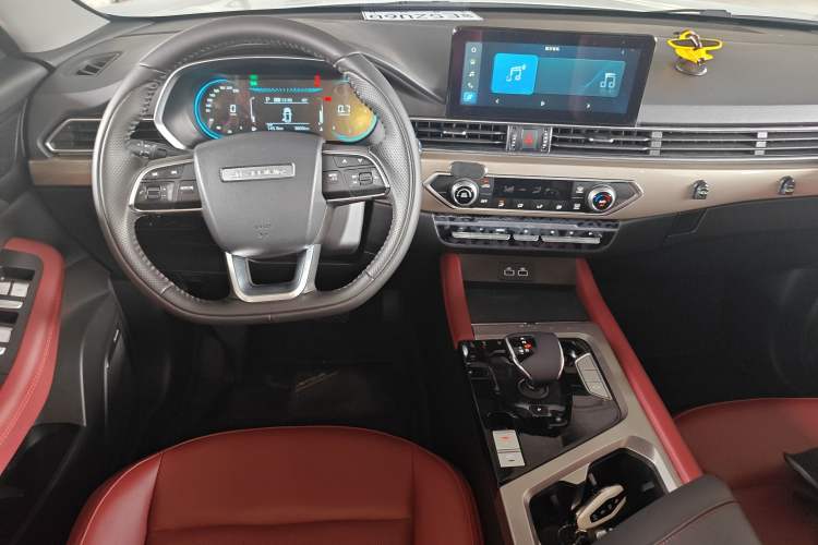 Used JETOUR X70 2025 1.5T DCT Beyond PRO 7-Seater Center Console