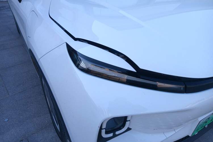 Used Geometry E Firefly 2024 301km Starlight
