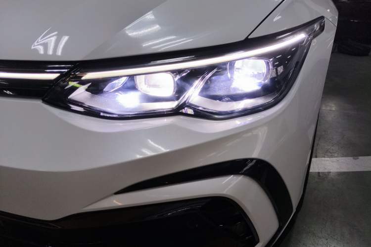 Used Volkswagen Golf 2023 280TSI DSG R-Line Lite
