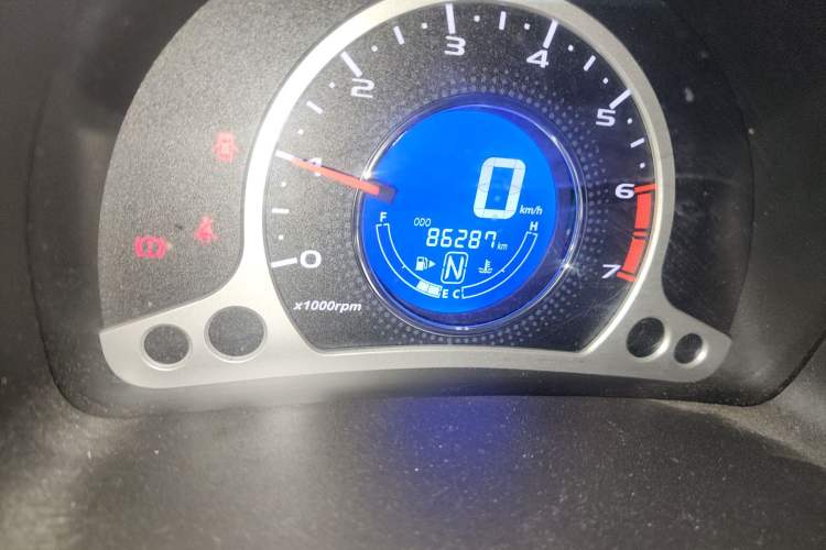 Used CHANGAN Benni 2014 1.4L IMT Luxury Model Odometer Close Up