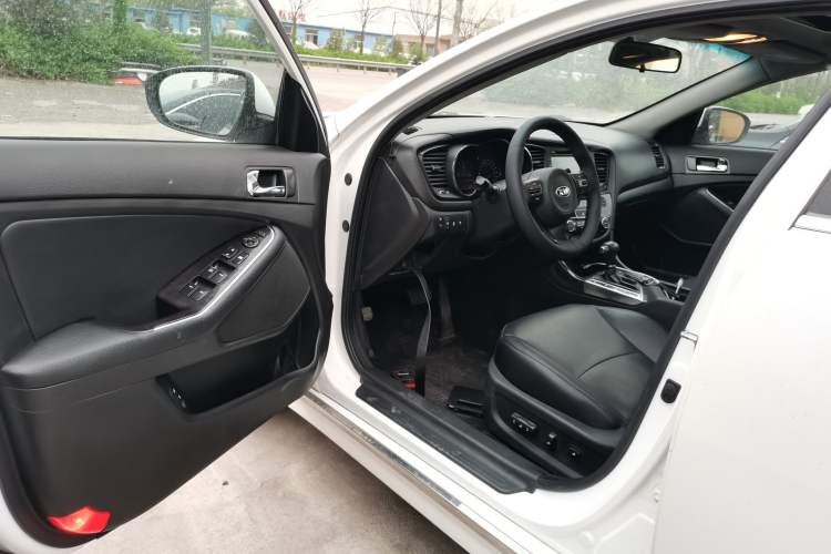 Used Kia K5 2015 2.0L Automatic LUX
