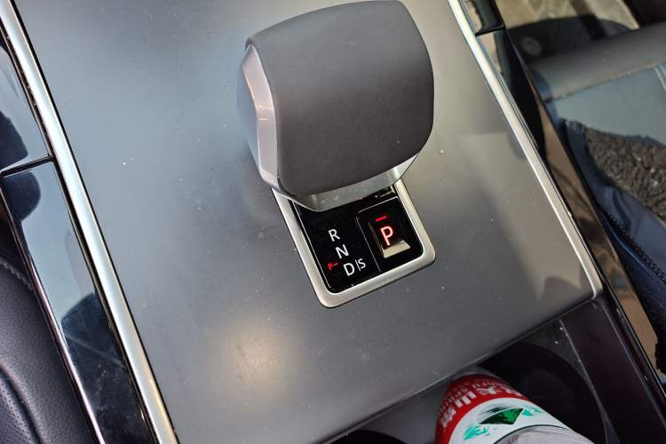 Used Land Rover Range Rover Velar 2024 Dynamic SE
