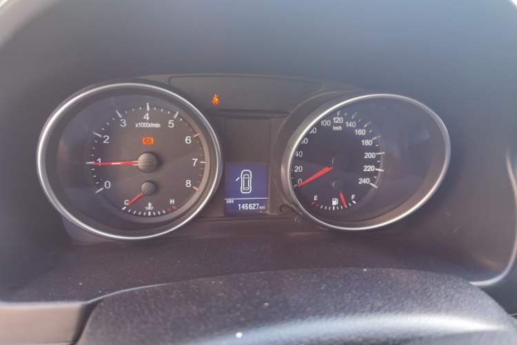 Used Haval H6 2013 Upgraded Model 1.5T Manual Two-Wheel Drive Urban Version