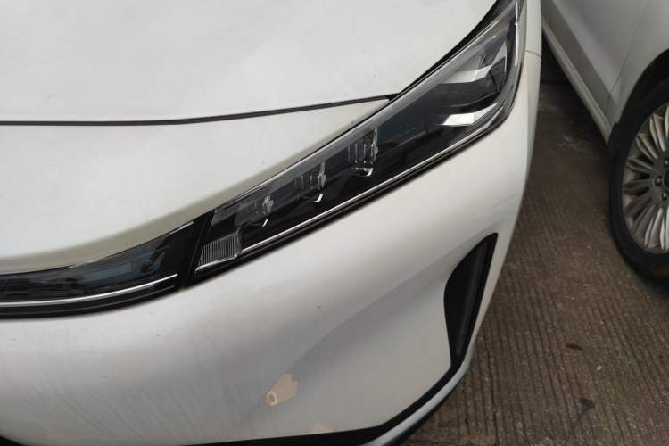 Used Roewe D5X DMH 2024 135 Tech Edition
