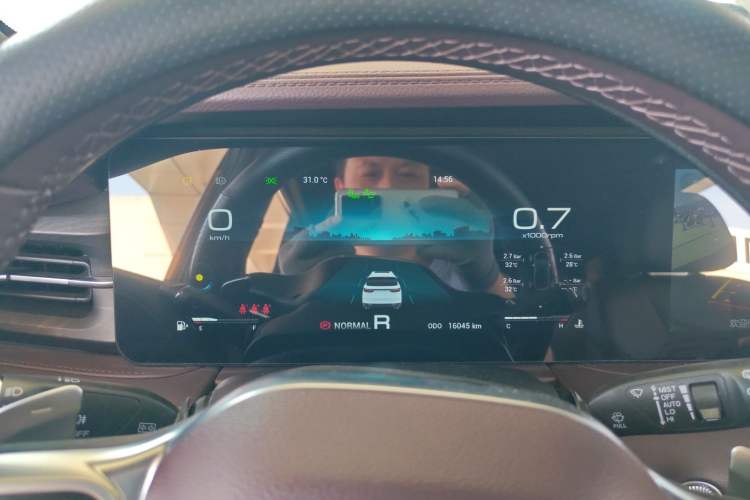 Used JETOUR X90 2023 Zilong 2.0T DCT Wushen Edition 7-Seater
