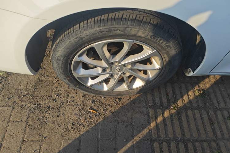 Used Geely Auto Emgrand 2021 UP 1.5L Manual Luxury Model
