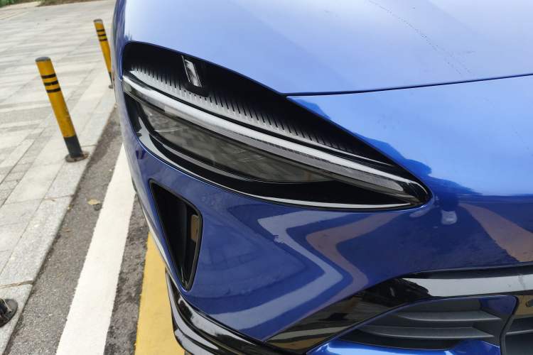 Used Xiaomi Auto YU7 2025 Ultra-Long Range High-Performance All-Wheel-Drive Max Edition