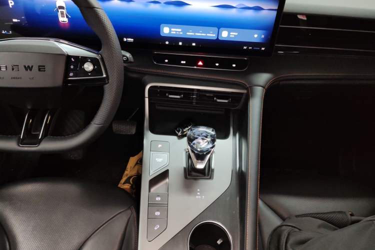 Used Roewe RX5 2023 1.5T Luxury Sliding-Screen Version
