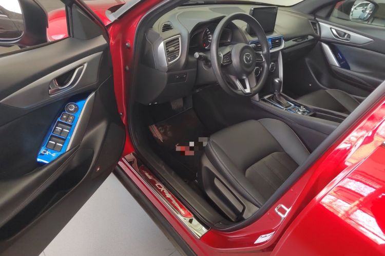 Used Mazda CX-4 2018 2.0L Automatic Two-Wheel Drive Blue Sky Dynamic Version China V Standard
