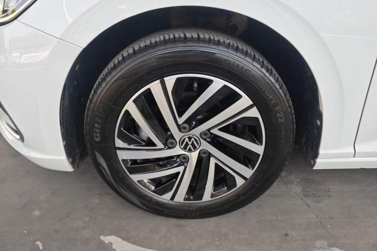 Used Volkswagen Lavida 2023 1.5L Automatic Full-Comfort Edition
