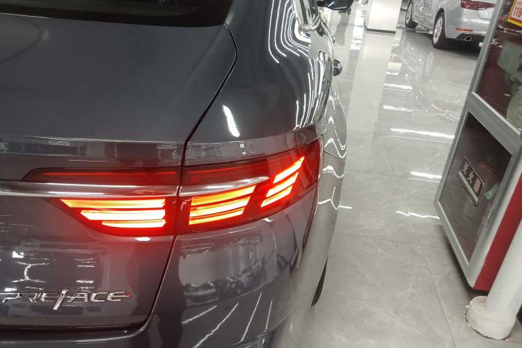 Used Geely Auto Preface 2021 2.0TD Luxury Version Right Rear Taillight