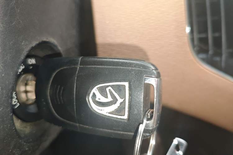 Used Baojun 630 2013 1.5L manual Comfort trim
