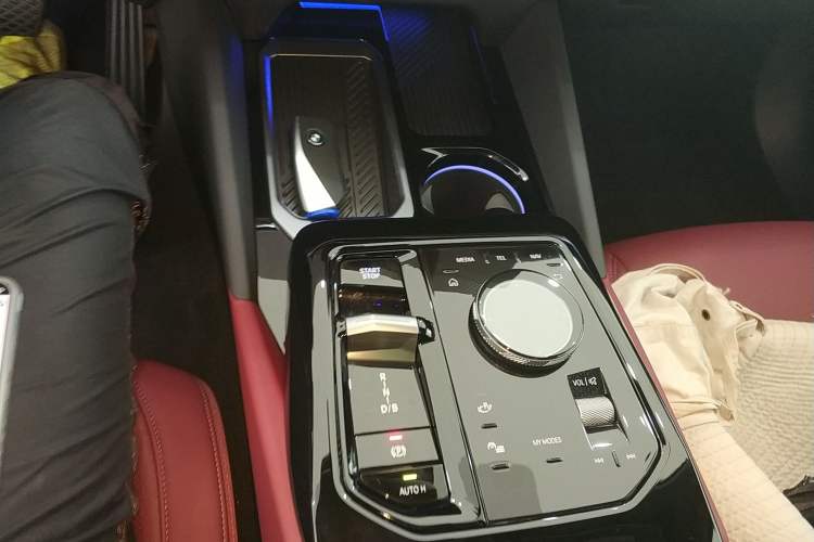 Used BMW i5 2025 eDrive 40L M Sport Package Gear Lever