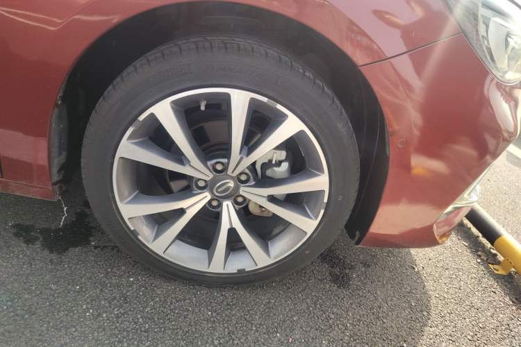 Used GAC Trumpchi GA6 2019 270T Automatic Supreme Edition Right Front Wheel Hub