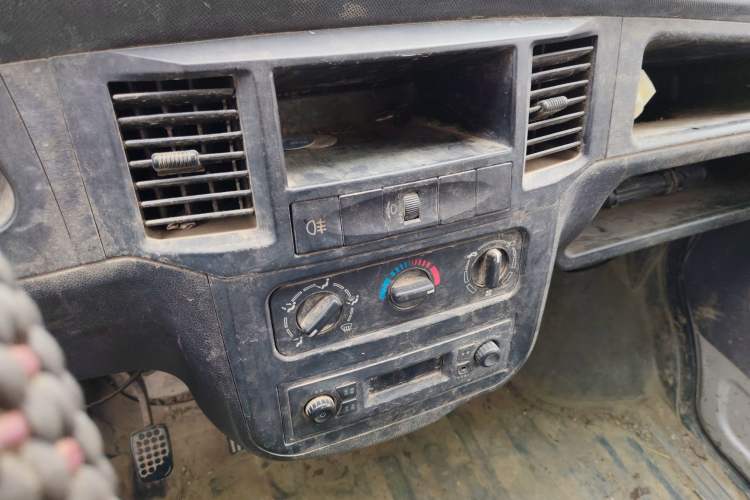 Used Wuling Zhiguang 2015 1.2L Practical LS-I Model