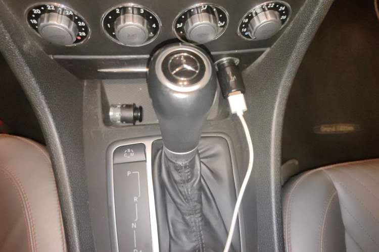 Used Mercedes-Benz SLK-Class 2010 SLK 200K Grand Edition
