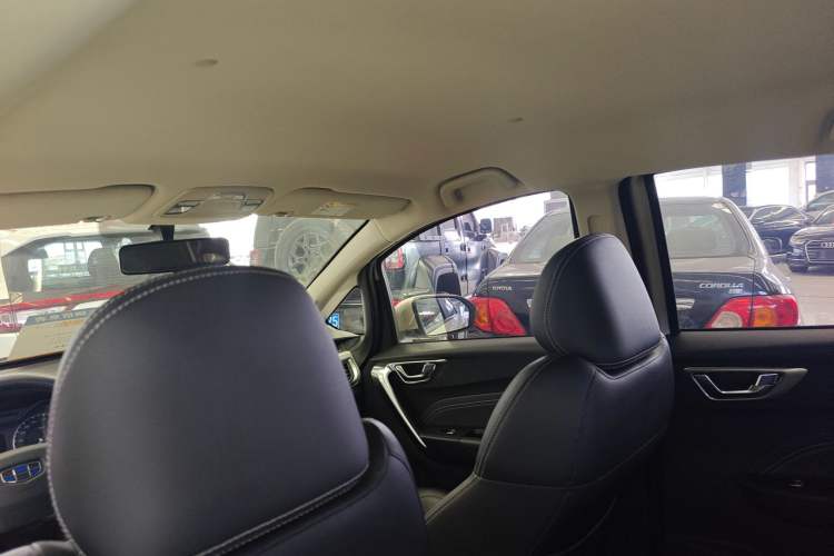 Used Geely Auto Vision X3 2019 Upgraded Model 1.5L CVT Elite Version
