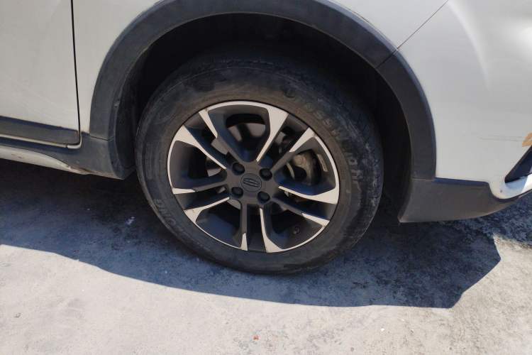 Used Geely Auto Vision X3 2019 Upgraded Model 1.5L Manual Elite Version