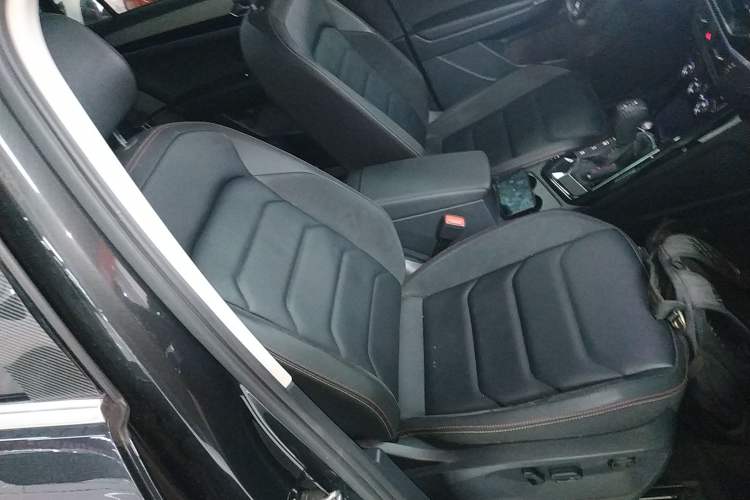 Used Volkswagen Tayron 2019 330TSI Two-Wheel-Drive Luxury Plus China VI Standard
