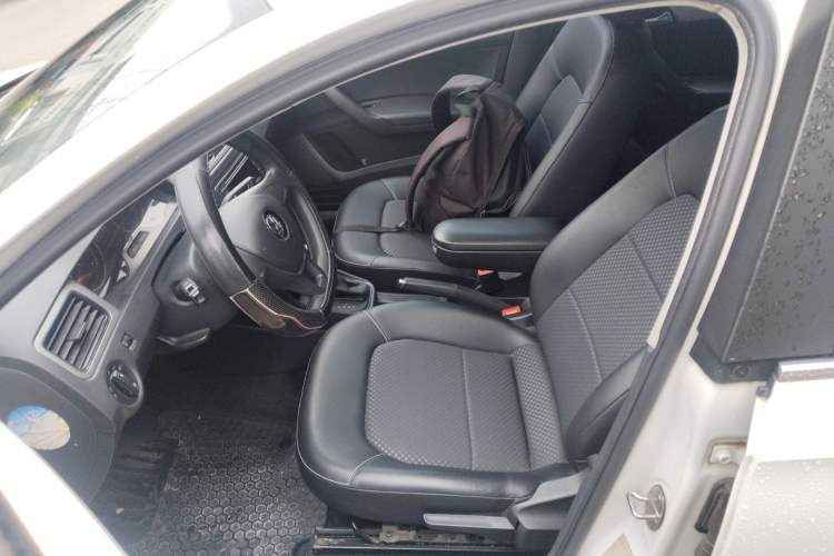 Used Volkswagen Santana 2015 HaoNa 230TSI DSG Comfort Model Left Front Seat