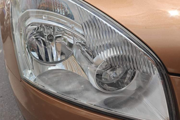 Used Nissan Qashqai 2011 1.6XE Wind 5MT 2WD Right Front Headlight