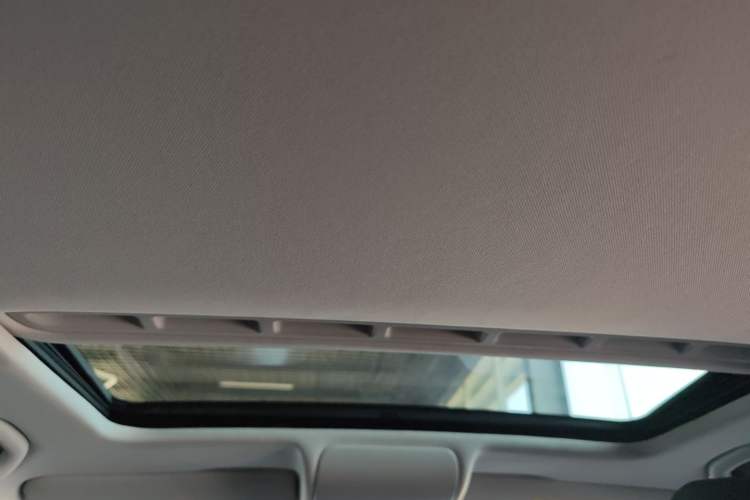 Used Volkswagen Polo 2016 1.6L Automatic Comfort Model