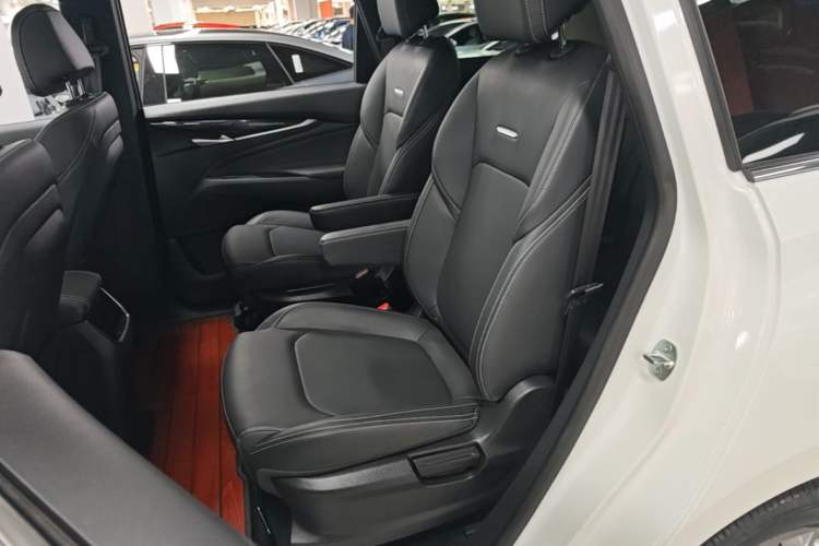 Used SAIC MAXUS G50 2019 1.5T Automatic Luxury Edition China VI Standard
