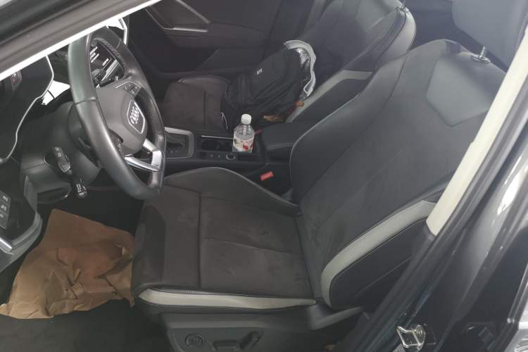 Used Audi Q3 2022 40 TFSI Fashion Dynamic Model
