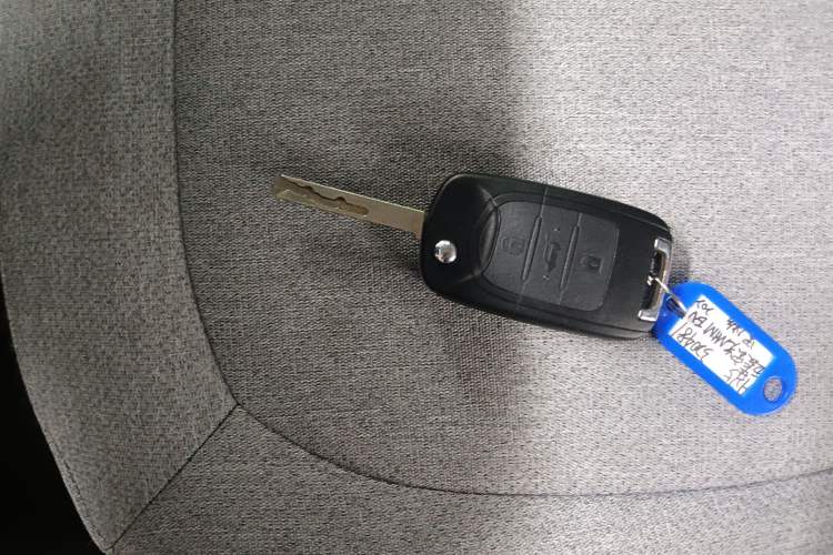 Used Wuling Hongguang MINIEV 2021 Macaron Premium Model – Lithium Iron Phosphate Vehicle Key