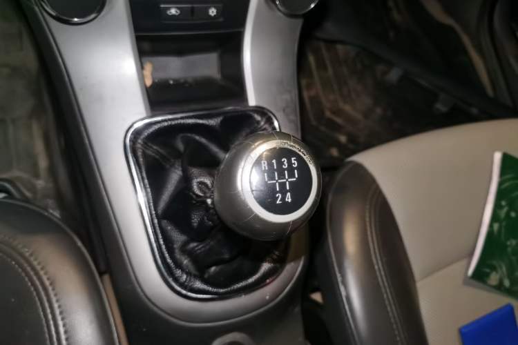 Used Chevrolet Cruze 2013 1.6L SL Sunroof Edition MT
