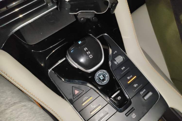 Used BYD Song PLUS New Energy 2021 DM-i 110KM Flagship PLUS Gear Lever