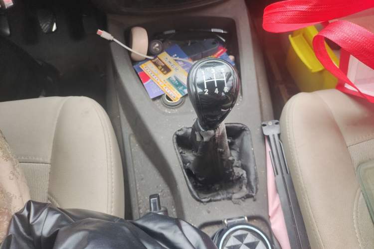 Used Wuling Hongguang 2014 1.5L Standard Version
