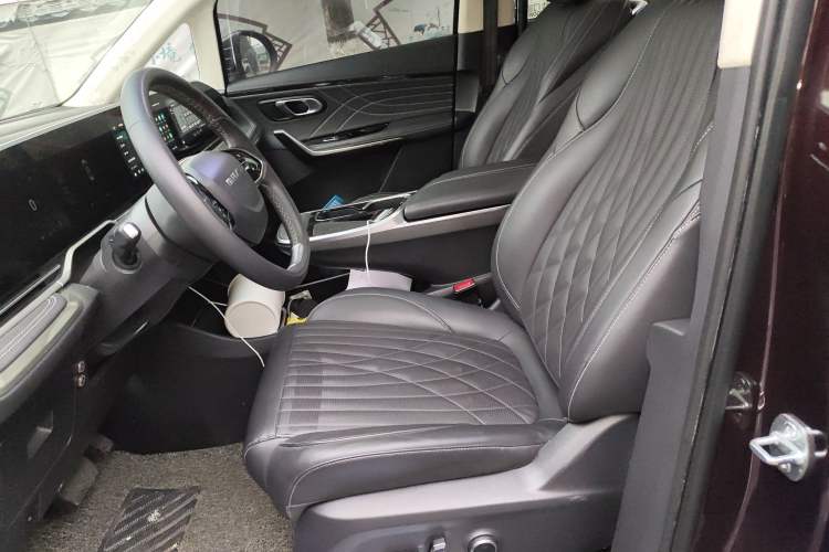 Used SAIC MAXUS G90 2022 2.0T Galaxy Seven-Seater Version
