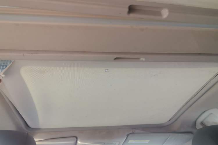 Used Renault Koleos 2013 2.5L Two-Wheel Drive Comfort Edition Headliner