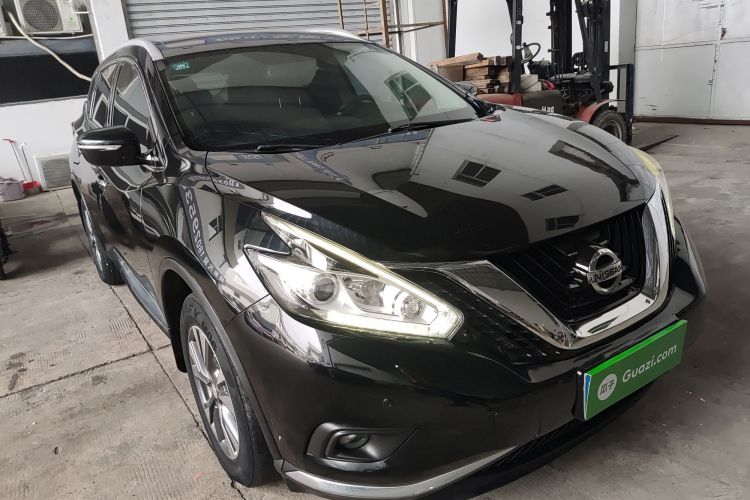 Used Nissan Murano 2015 2.5L XE Two-Wheel-Drive Elite Edition Front Right 45 Deg