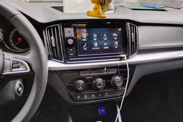 Used Skoda Kamiq 2018 1.5L Automatic Comfort Edition China VI Standard Audio And AC Panel