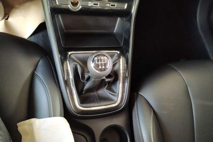 Used Roewe i5 2020 1.5L Manual 4G Connect Leehao Flagship Edition
