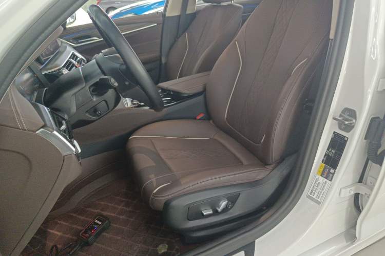 Used BMW 5 Series New Energy 2022 Updated Version 535Le Luxury Package Left Front Seat