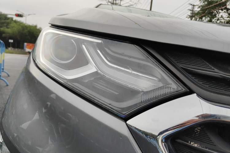 Used Chevrolet Equinox 2019 535T Automatic Chijie Edition China VI Right Front Headlight