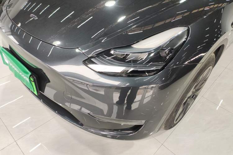 Used Tesla Model Y 2024 Long-Range All-Wheel-Drive Version
