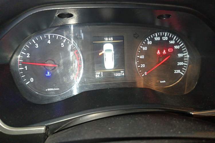 Used FAW Junpai CX65 2018 1.5L Manual Luxury Model Odometer Close Up