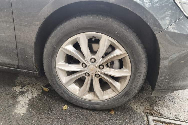 Used Chevrolet Malibu XL 2019 535T CVT Active Version Right Front Wheel Hub