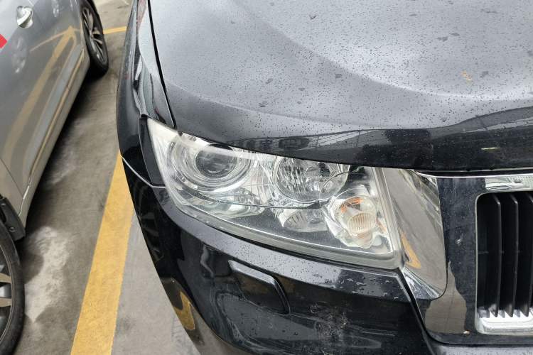 Used Jeep Grand Cherokee 2011 3.6L Luxury Edition
